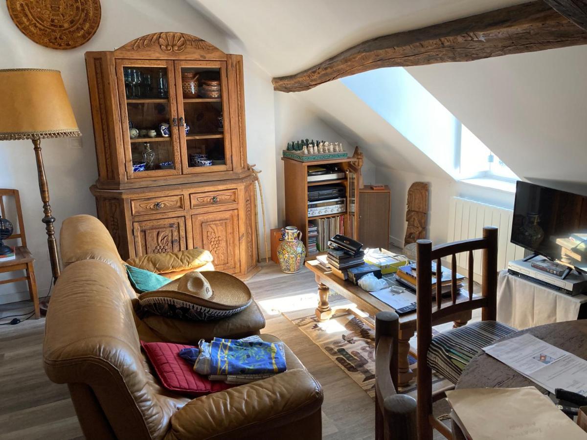 Un Sejour Royal Au Calme Apartment Blois Bagian luar foto